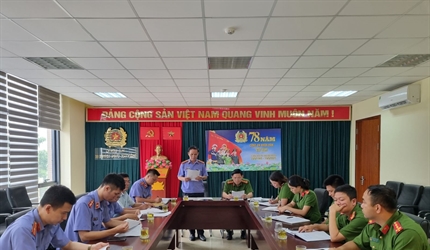 Viện KSND huyện Phú Xuyên trực tiếp kiểm sát việc tiếp nhận, giải quyết...